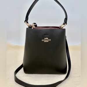 COACH Town Bucket Bag in Black 1011